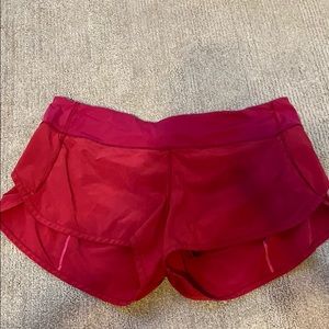 size 10 lululemon speed up shorts 2.5 inch